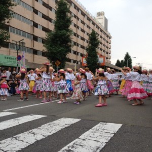 昭島市民くじら祭り ハワイアンパレード
